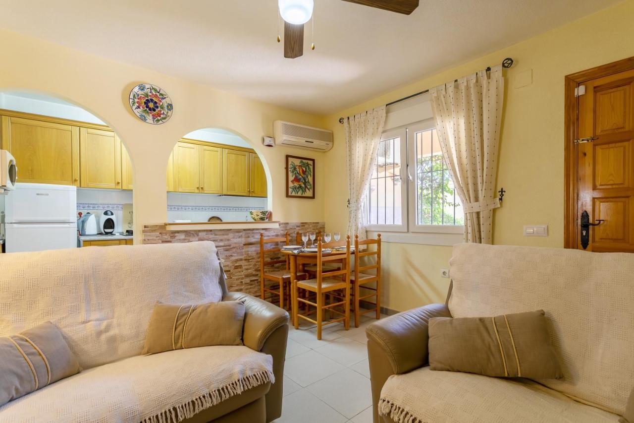 Heads 2 Holiday Homes Apartment Villamartin  Exterior photo