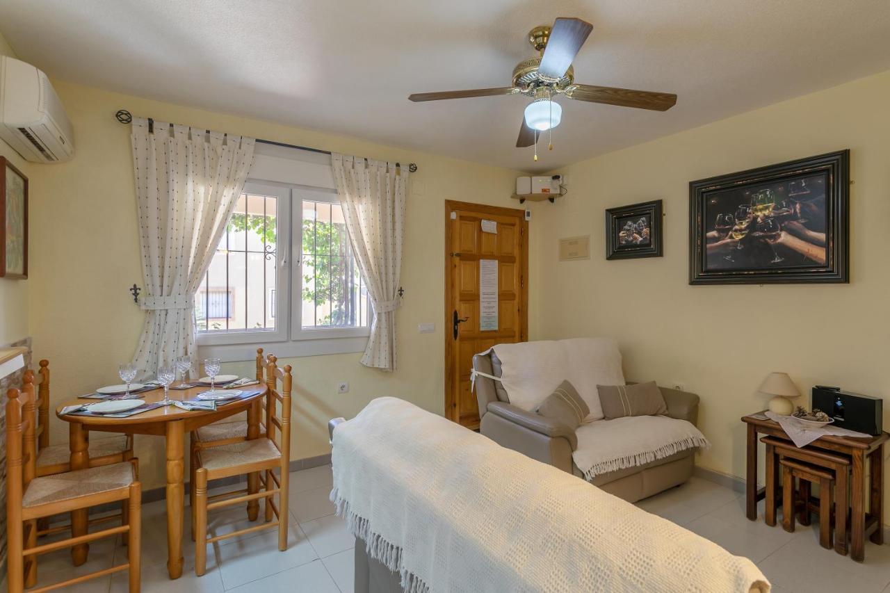Heads 2 Holiday Homes Apartment Villamartin  Exterior photo